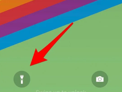 怎样关苹果手机手电筒苹果手机手电筒在哪里打开-第2张图片-太平洋在线下载