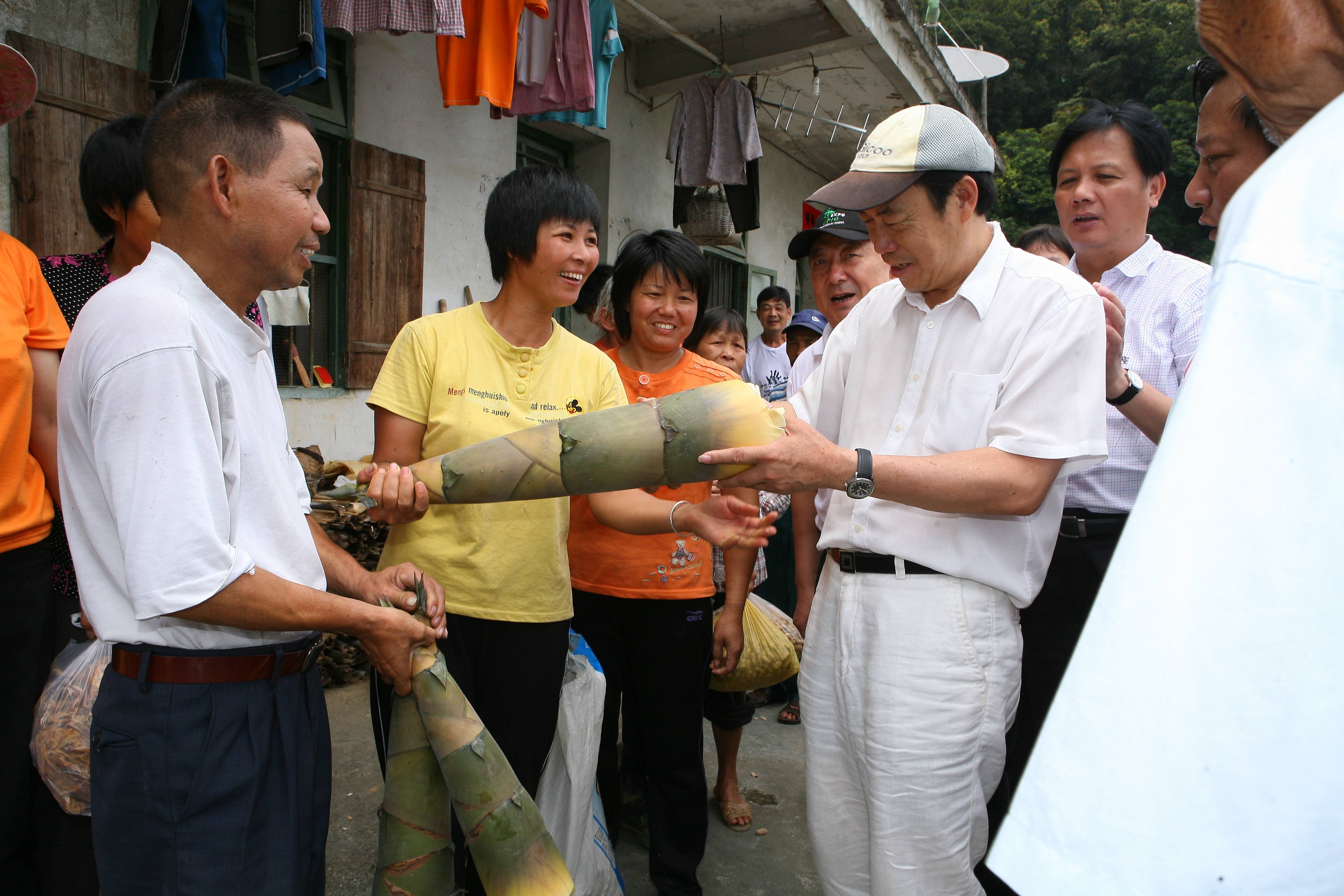 华为手机官网真假查询网站:杨国强：碧桂园生涯的若干切面｜产业深读-第4张图片-太平洋在线下载