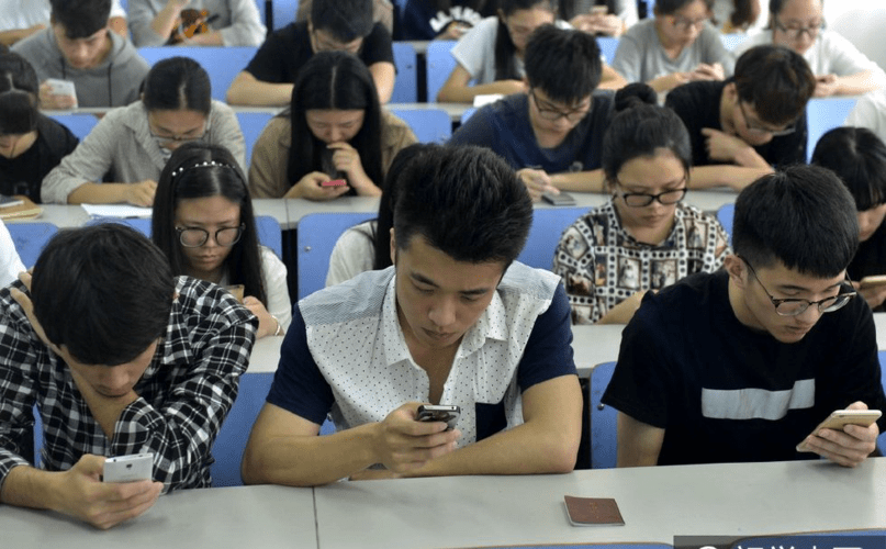 手机监控:使用手机参与考试会被监控吗？